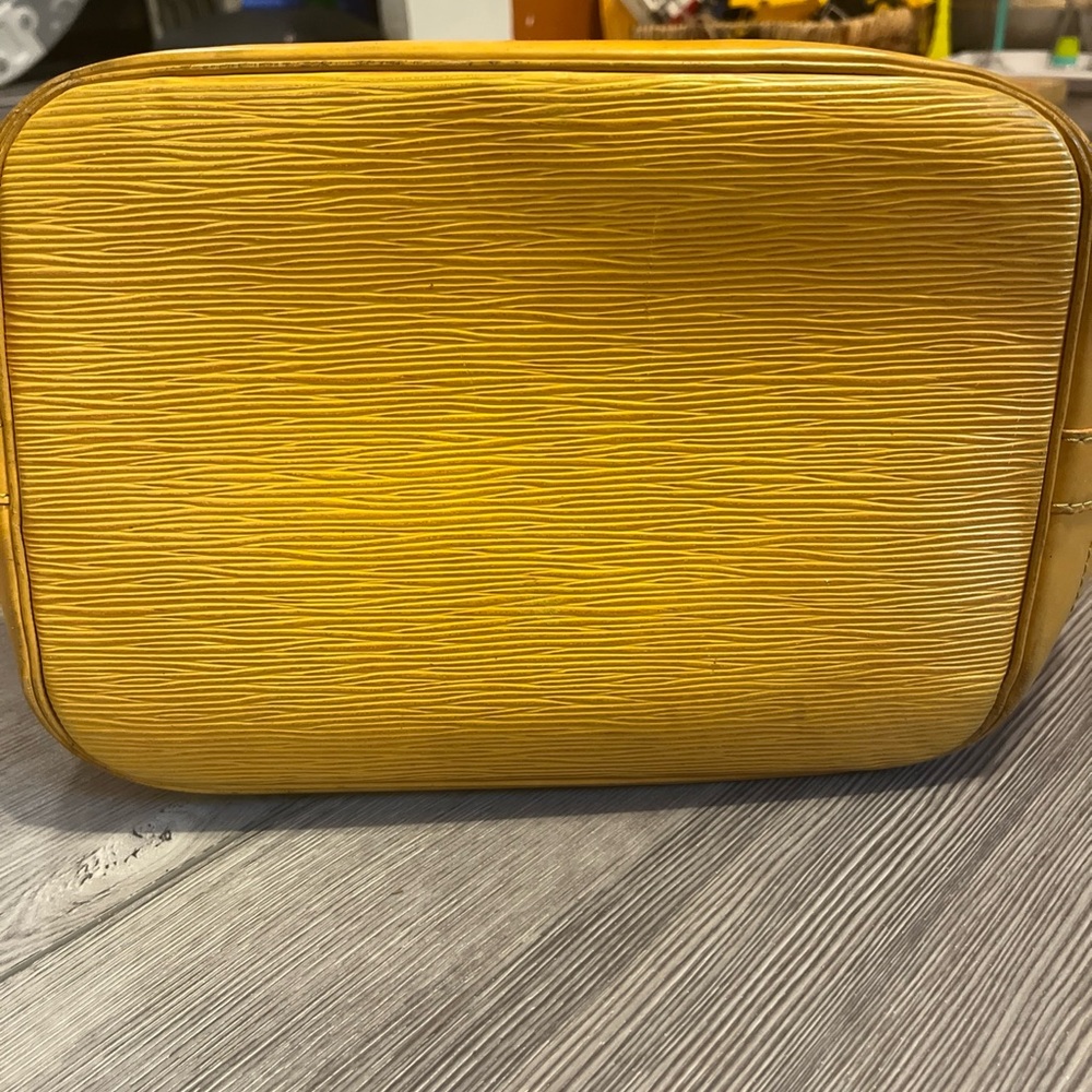 Vintage Louis Vuitton Noé Bucket Bag - Picture 7 of 14